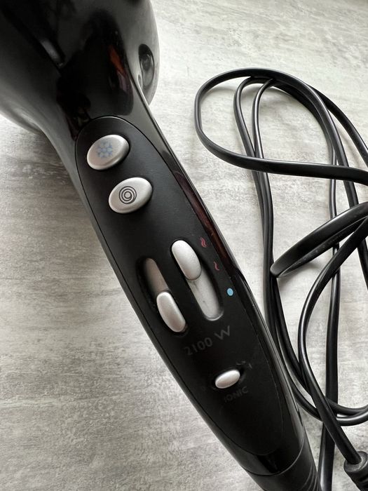 Фен Philips SalonDry Control