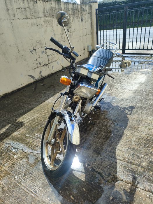 Mota Suzuki 125 bom estado