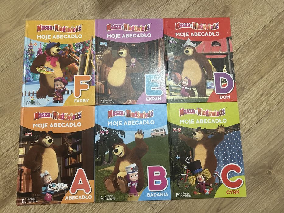 Zestaw 6 książek Masza i Niedźwiedź - stan idealny