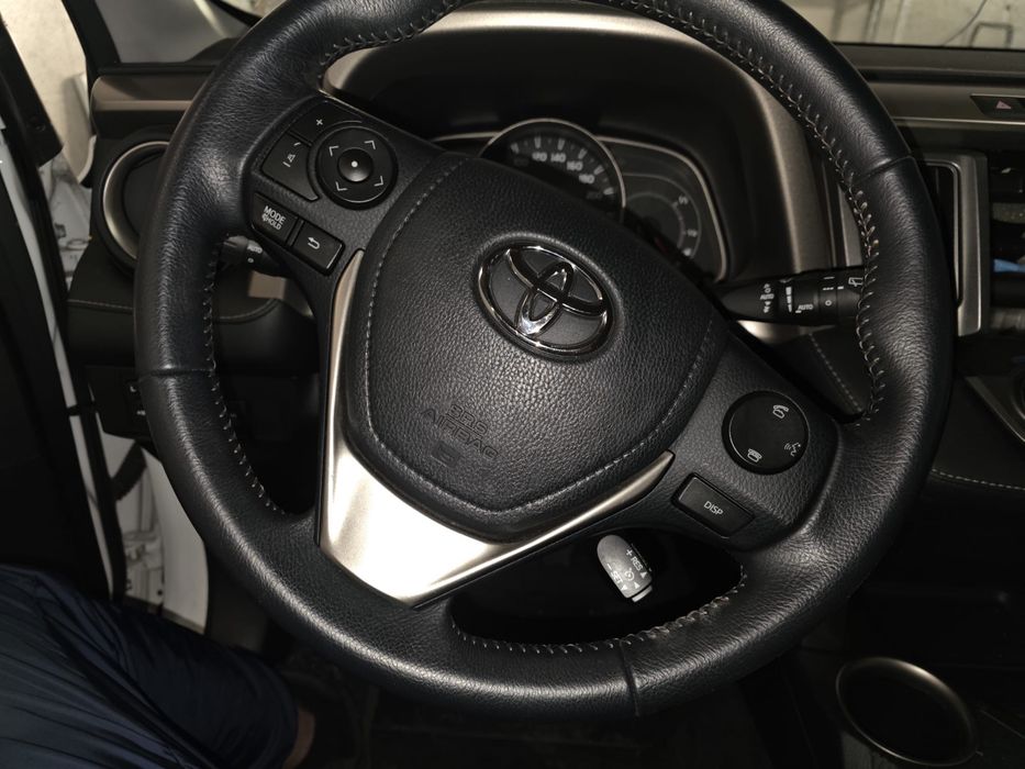 Para pecas Toyota RAV4 lV(_A4_) 2014 diesel