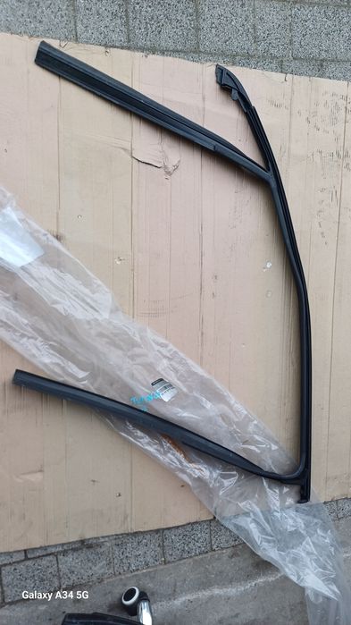 Uszczelka drzwi renault twingo lll 15r