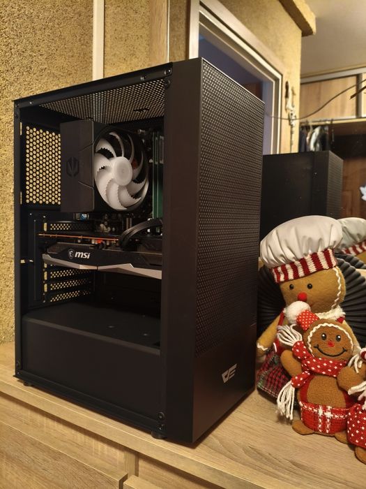 Komputer do gier Ryzen 5600 / RX 6650XT / 16RAM / 512SSD / WIN10