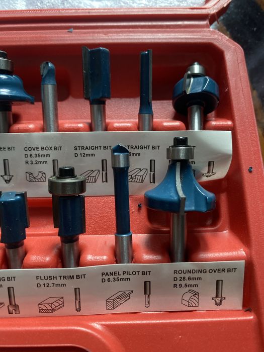 Zestaw Frezy do drewna  15 frezow