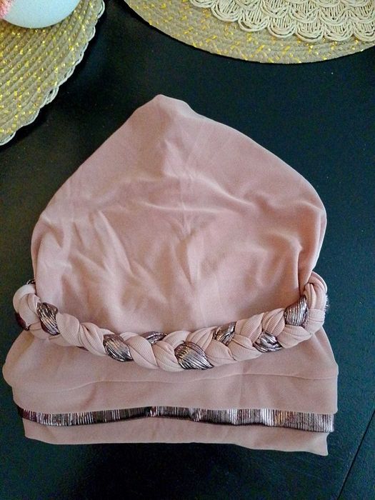 NOWY beżowy turban z warkoczem - hijab