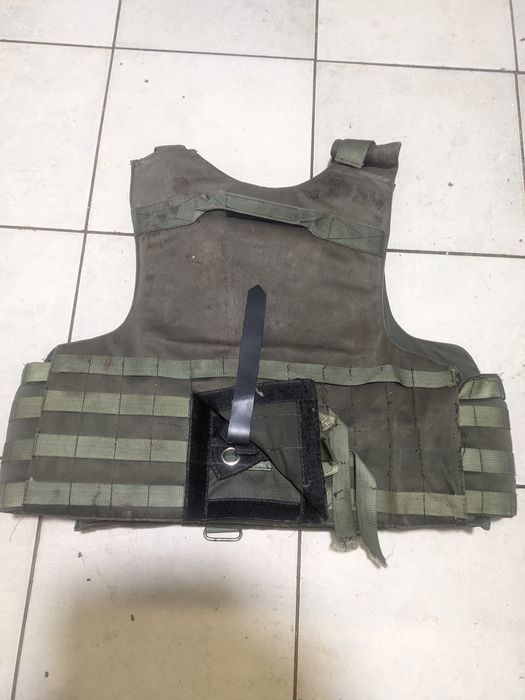 Бронежилет, плитоноска.