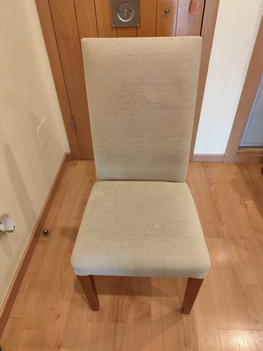 Mesa em cerejeira com 4 Cadeiras