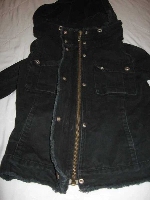 Kurtka katana czarna damska mała na zamek kaptur chowany 5 kieszeni XS