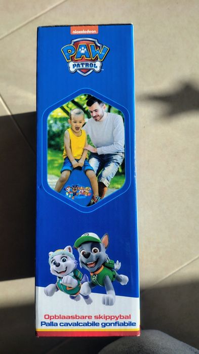 Bola insuflável saltitante