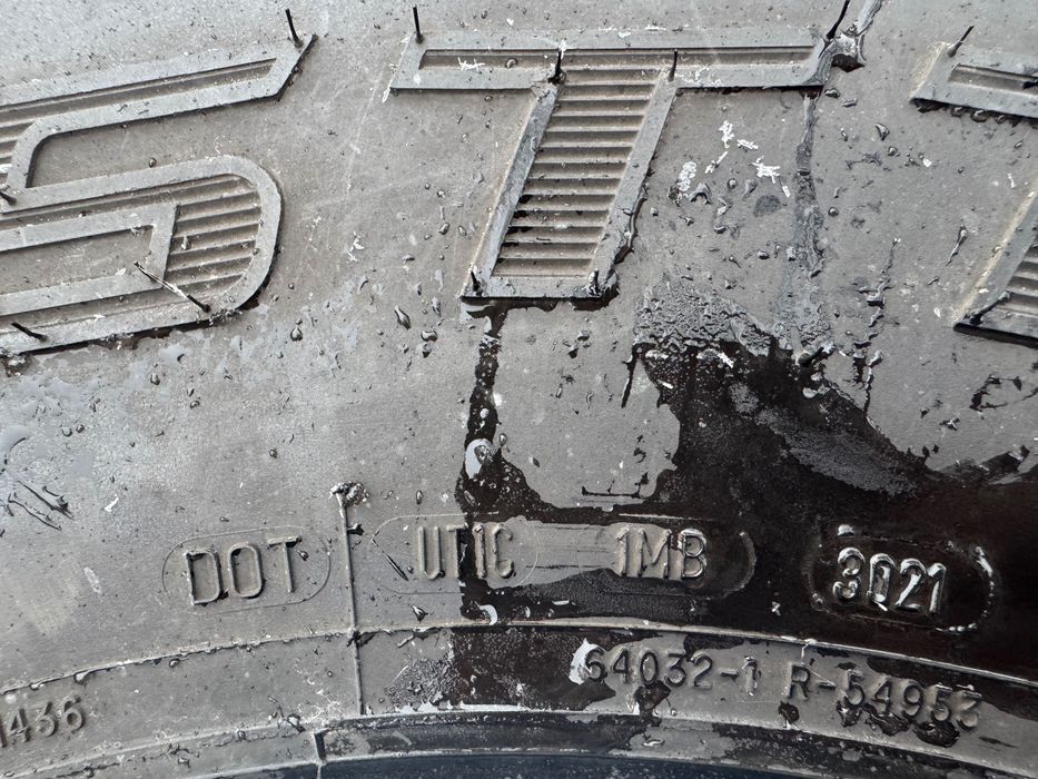 Opony cooper stt pro 37.12.5r17