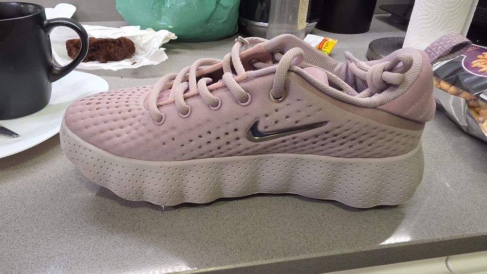 Ténis Nike mind 002