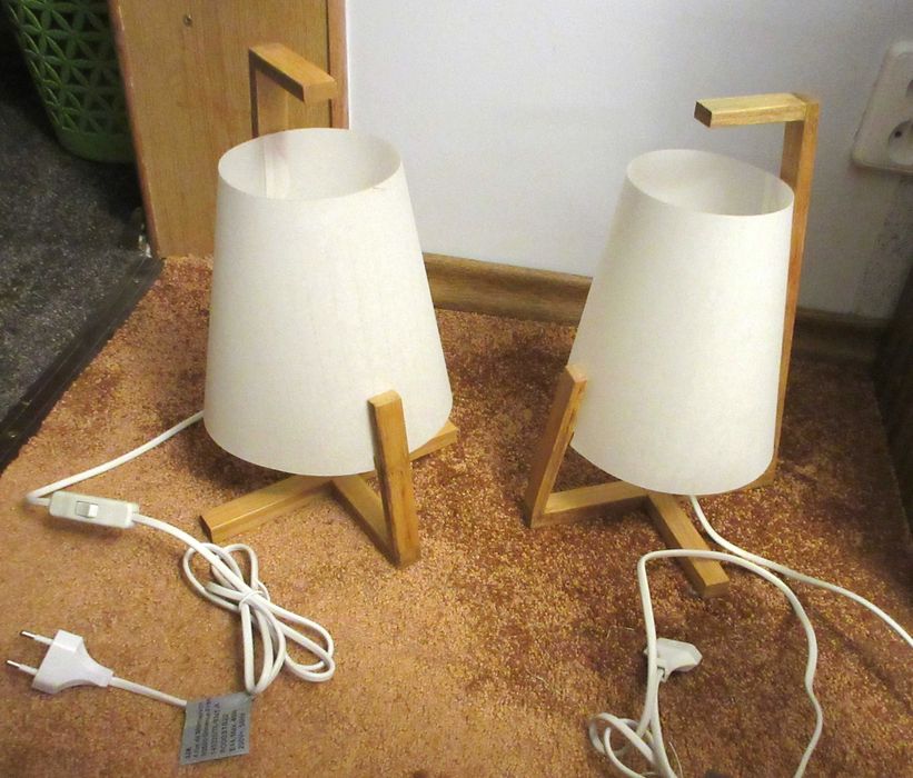 Dwie lampki stołowe, nocne