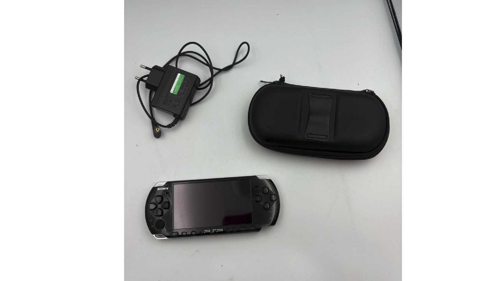 psp 3004 + ładowarka