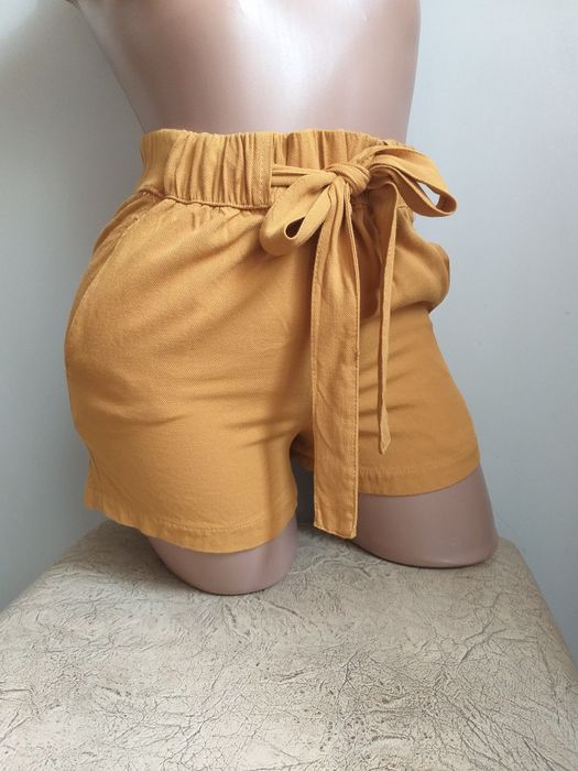 Неоновые шорты. Джинсовые шорты. Стрейчевые спортивные шорты. Кружево