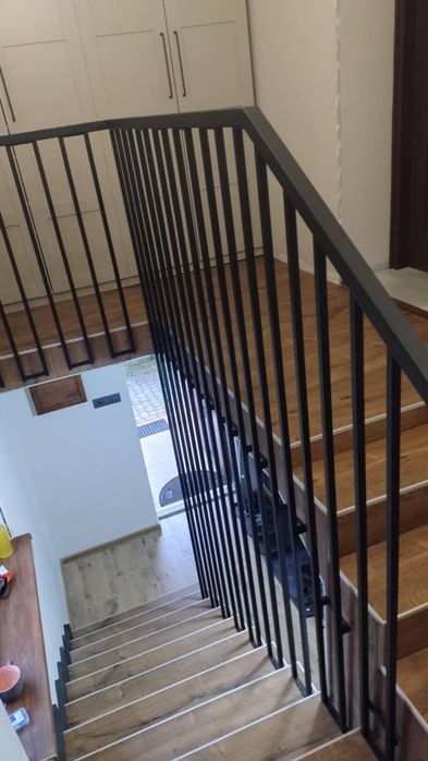 Balustrady zewnętrzne , wewnętrzne