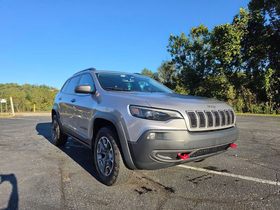 Jeep Cherokee Trailhawk      2020