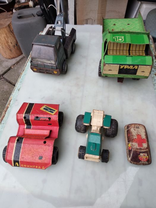 Машинки металеві іграшкові часів ссср