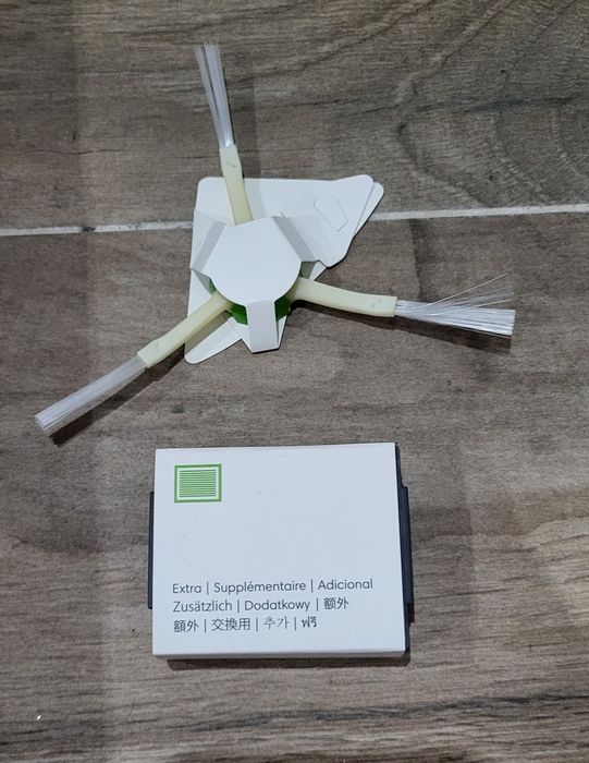 Aspirador robot Roomba i8 combo