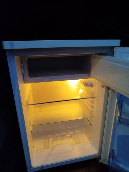 Холодильник б/у в хорошем состоянии с Германії