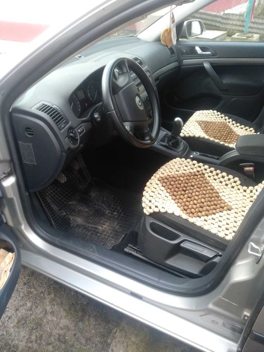 Продам автомобіль Шкода