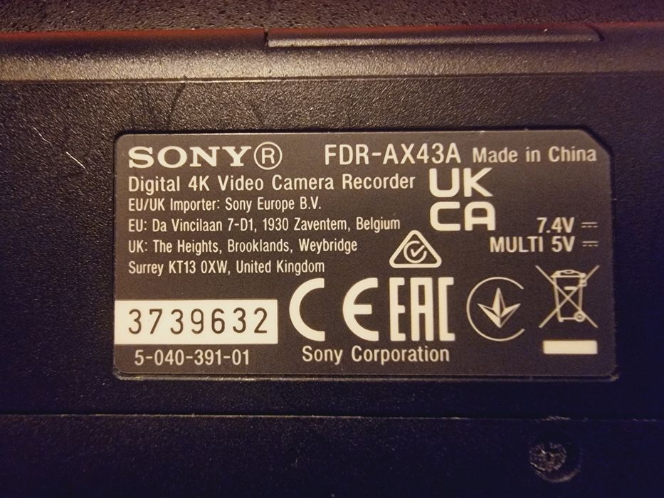 Filmadora e Camera Handycam Sony FDR-AX43A UHD 4K,
