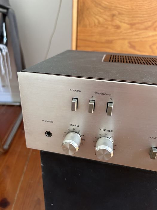 Amplificador ROTEL