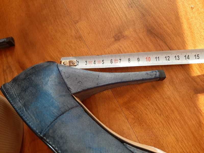 Nowe buty NAOMI 35
