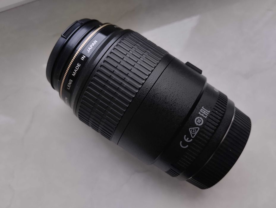 Canon EF 100mm f/2.8 Macro USM Друга версія
