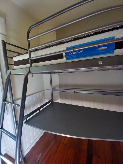 Cama( beliche) bom estado