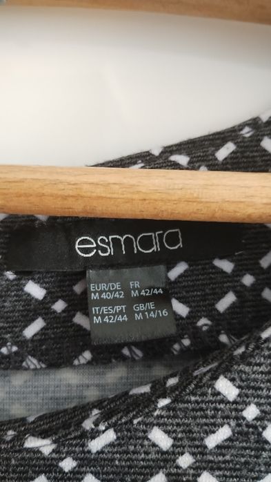 Sukienka z krótkim rękawem rozmiar M 40-42