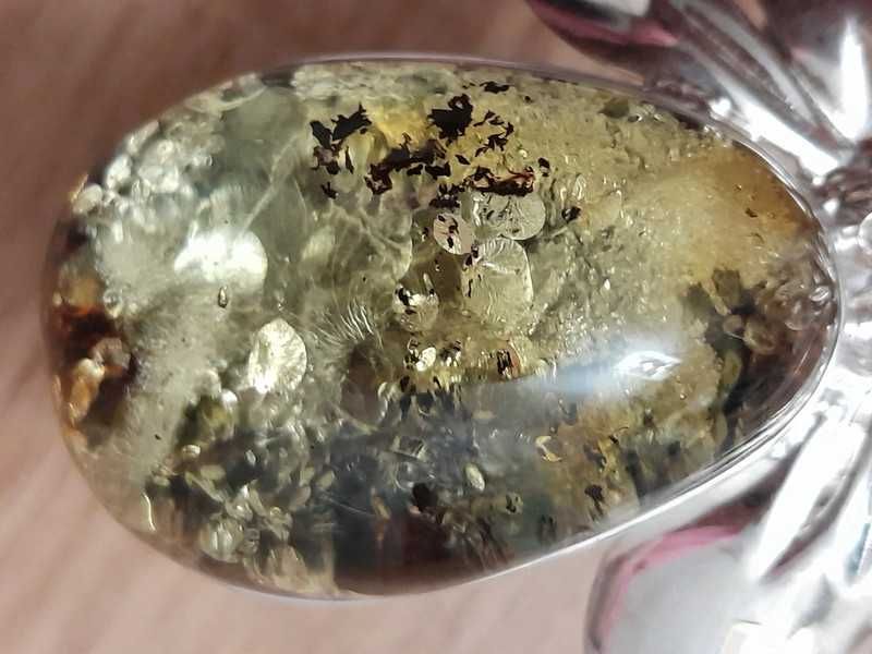 Srebrna zawieszka z bursztynem