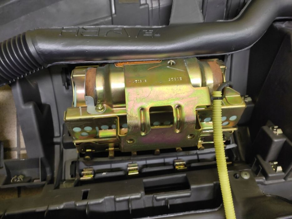 nissan x-trail t30 kokpit deska rozdzielcza