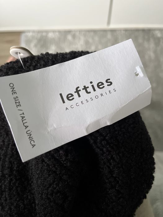 Boné de senhora preto Lefties