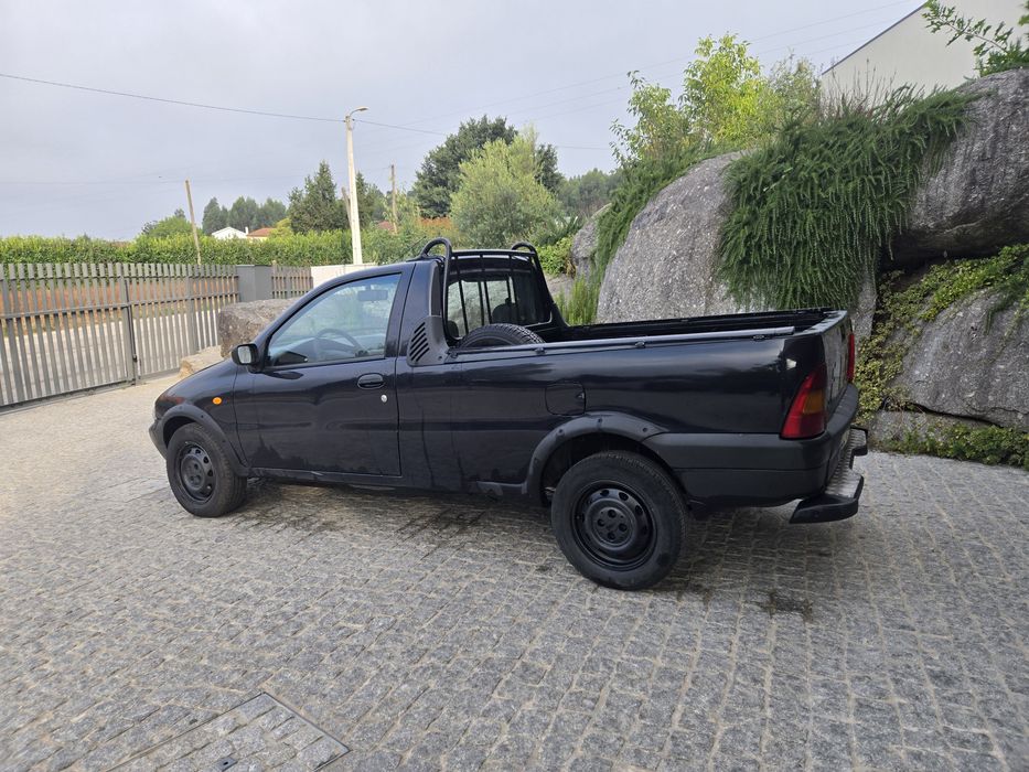 Fiat Strada, 1.9 Diesel, caixa aberta