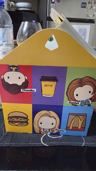 Bonecos Friends McDonald's