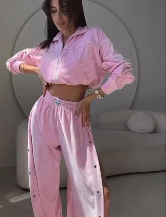 Fato feminino novo