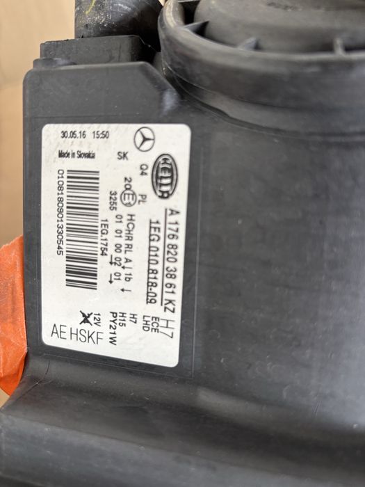 Otica esquerda mercedes classe A w176