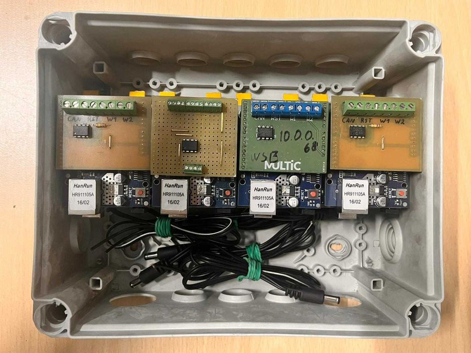Zestaw 4x Arduino UNO R3 + Ethernet W5100 + Moduł CAN – MCP2551 + Obudowa