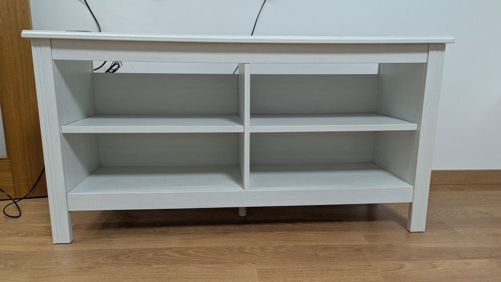 Movel TV ikea Brusali