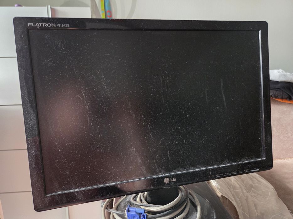 Продам монитор LG