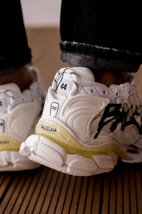 Мужские кроссовки Balenciaga Runner Graffiti Premium. Размеры 41-46