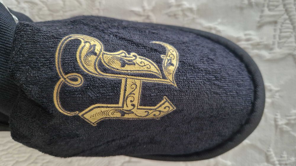 Chinelos de Hotel -unisexo, pretos, tamanho único, novos