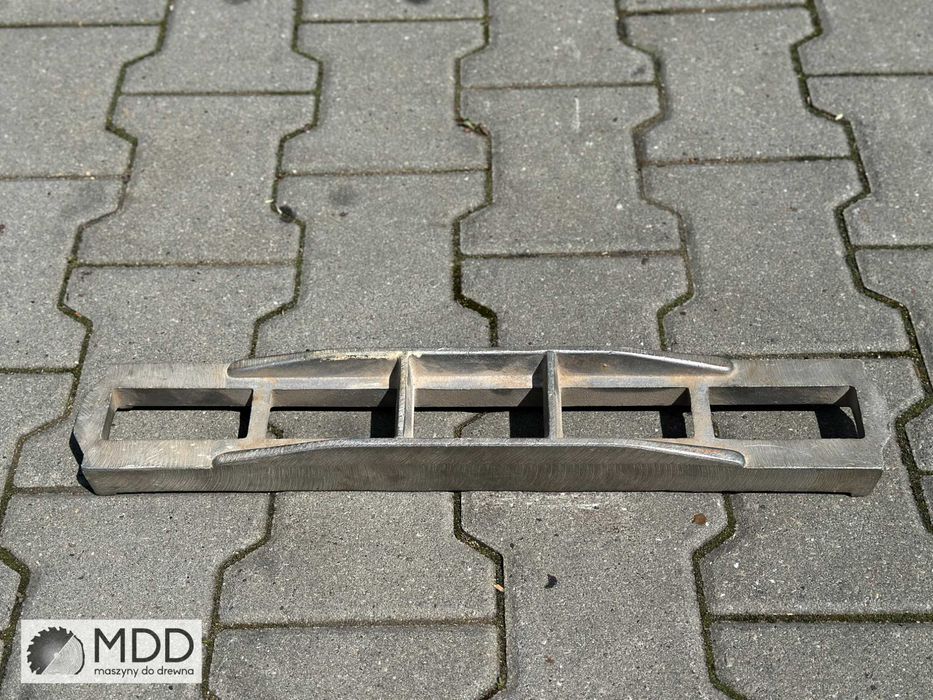 A327. Ustawiacz noży w grubościówce 490 mm