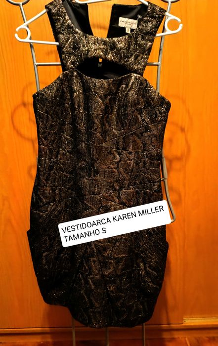 Roupa de senhora cada peça 6 euros