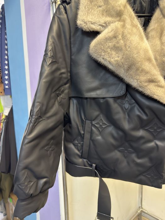 куртка з норковим воротником louis vuitton