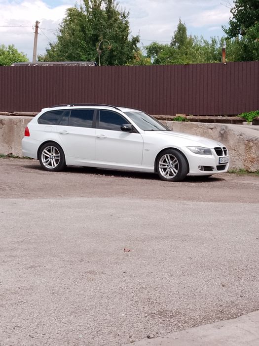 Продам БМВ е91 рестайлинг