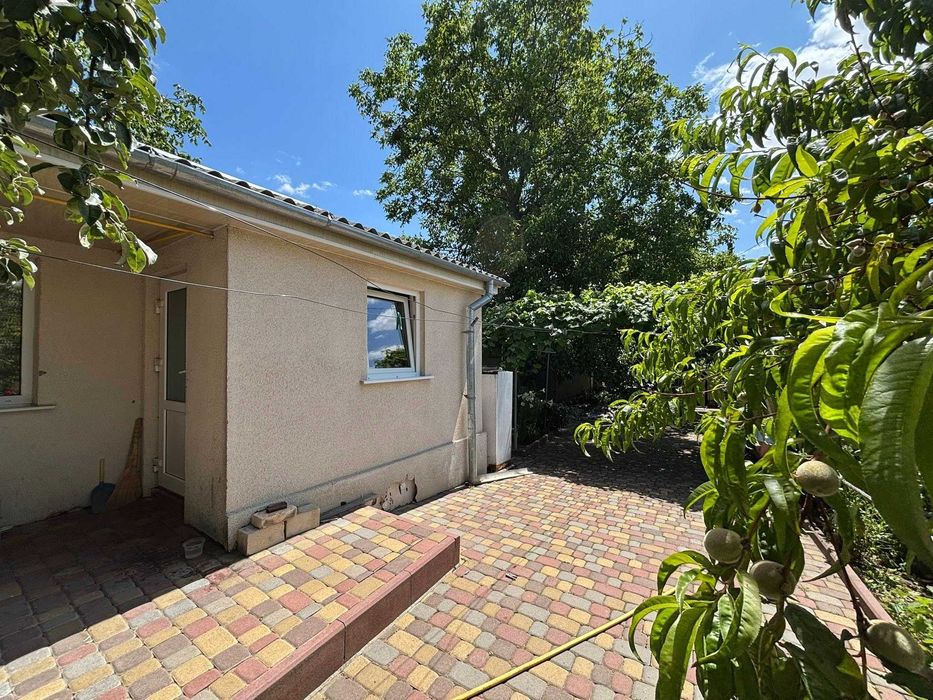 Продаж 2 поверхового будинку з гаражем і ділянкою, вул. Шевченка 15