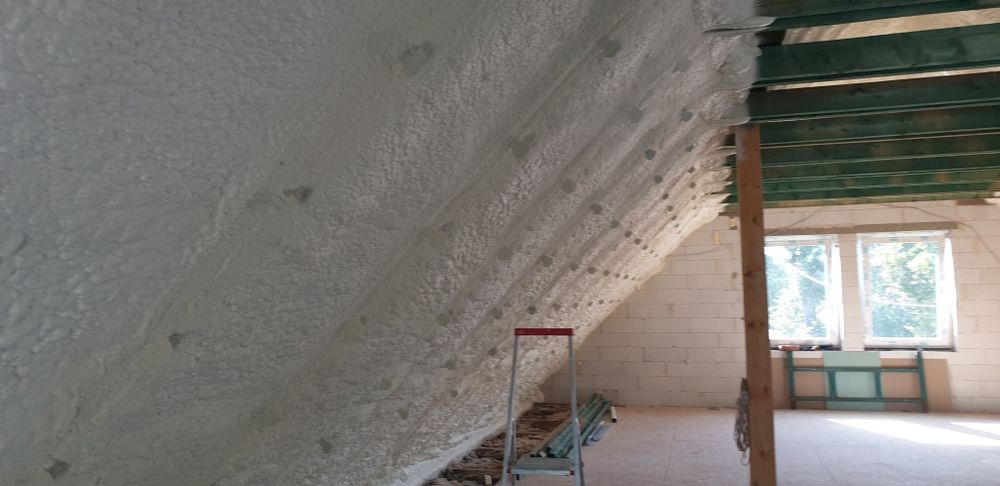 Ociepenie z piany pur, docieplanie stropy dachy ,ocieplanie pianą