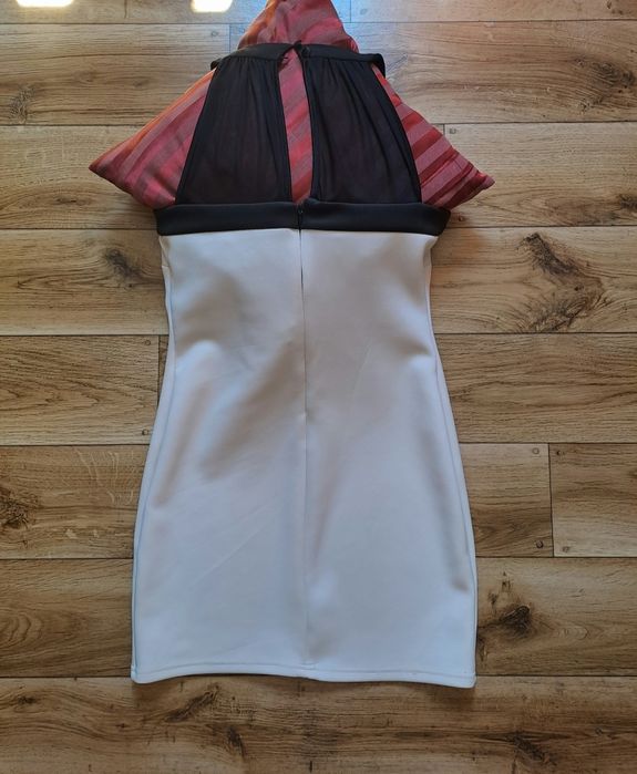 Stan idealny sukienka bardzo elegancka