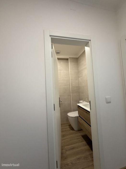 Apartamento De 54 M² Totalmente Remodelado A Estrear