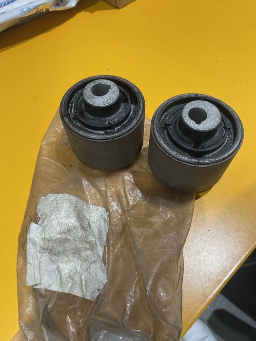 A 222 333 15 00 Сайлентблок переднего нижнего поперечного